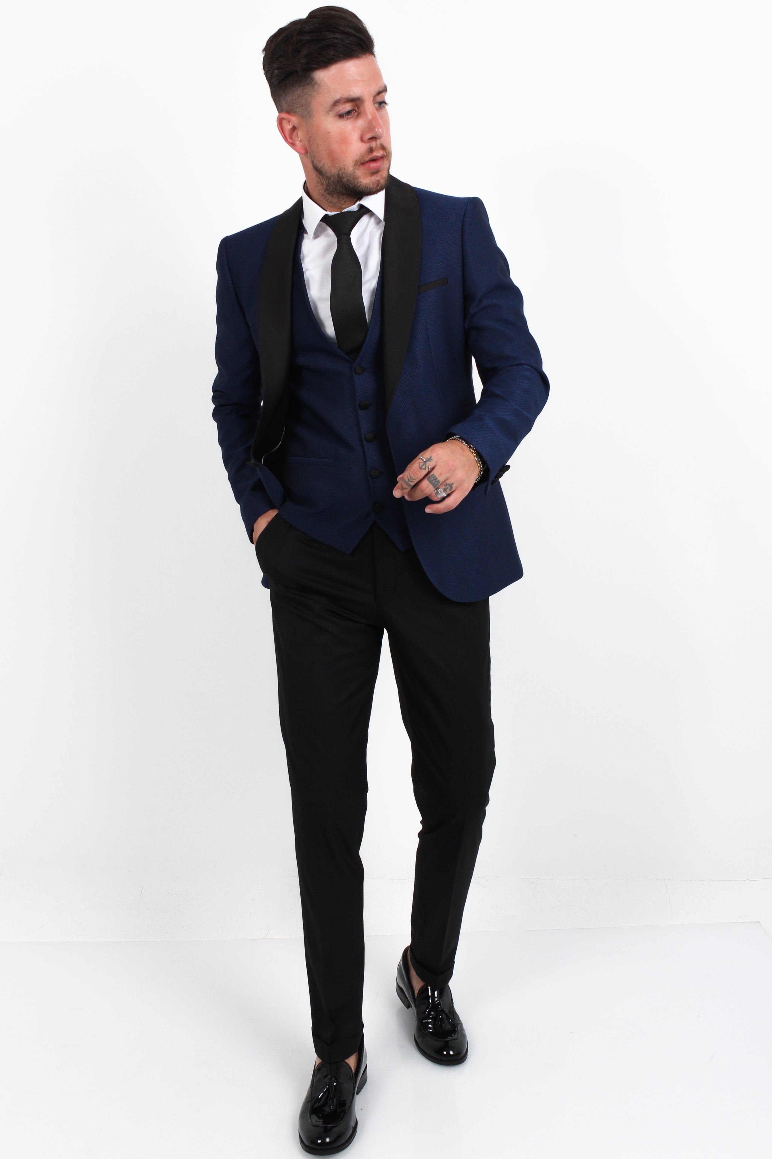 100-22 Smokin Wedding Suit - Vittorio Artist