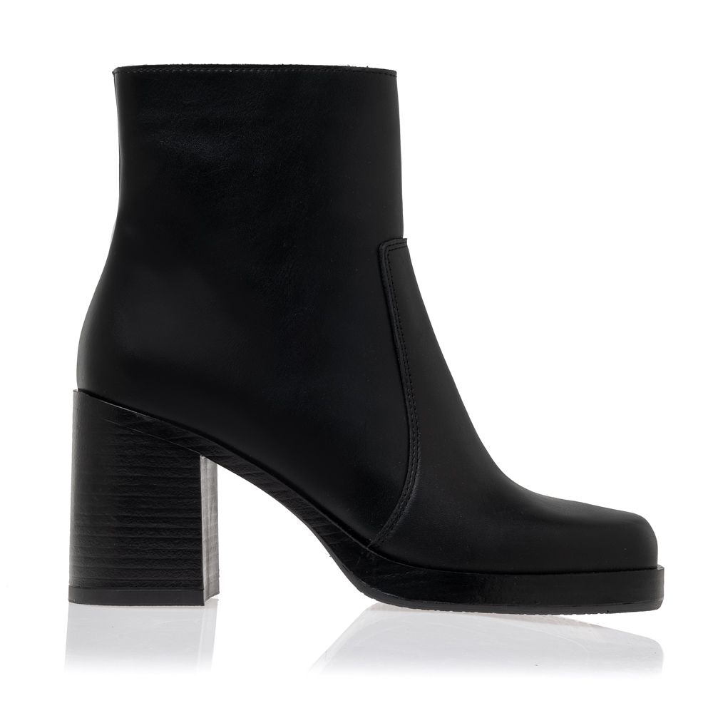 Day 2 Day Ankle Boots - Sante Shoes