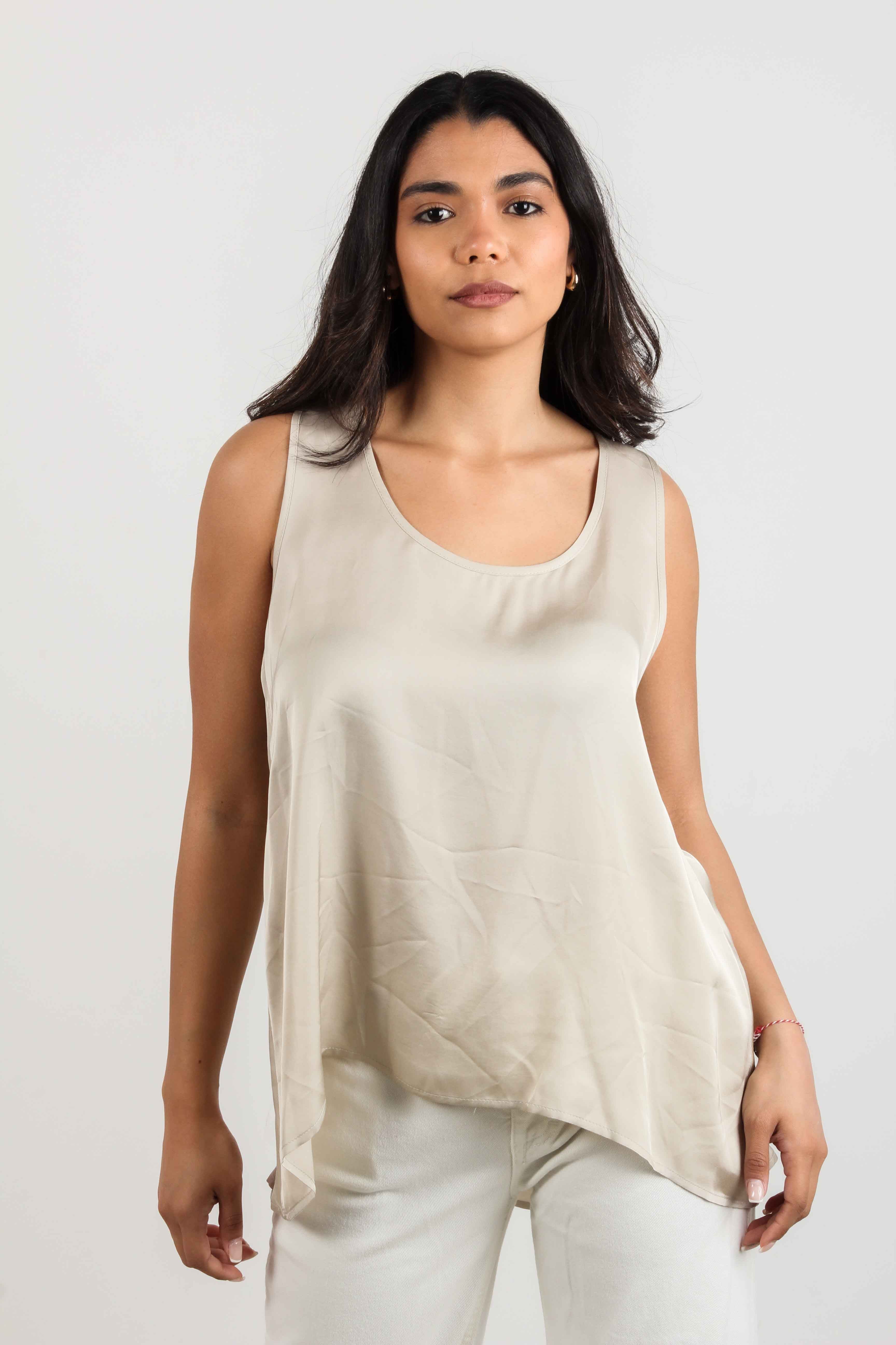 https://powersoft365customers.blob.core.windows.net/he48103-nat-jango-fashion-ltd/Models/25SWC30044-ECR.jpg