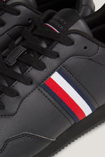 Load image into Gallery viewer, CORE LOW RUNNER SHOES