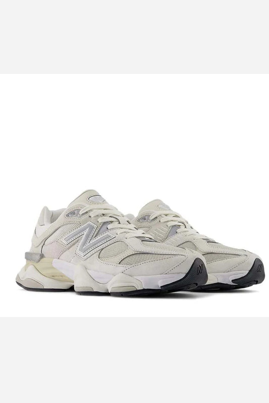 NEW BALANCE CLASSICS SNEAKERS