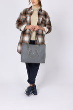 Load image into Gallery viewer, STRIPES SHOPPING BAG