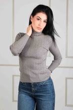 Load image into Gallery viewer, KNITTED TOP TURTLENECK