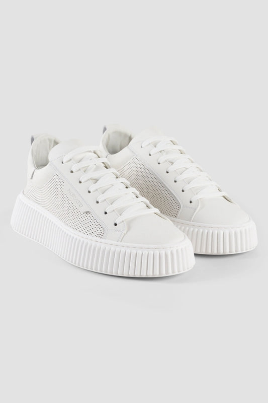 SNEAKER HOPPER