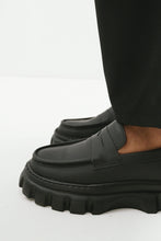 Load image into Gallery viewer, LEATHER MEN SHOES