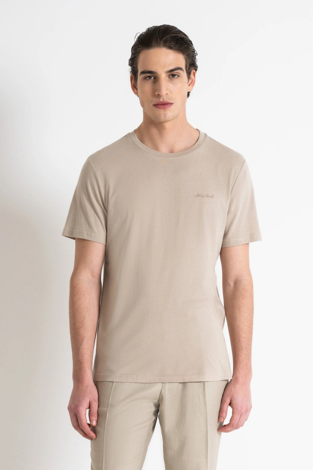 T-SHIRT REGULAR FIT