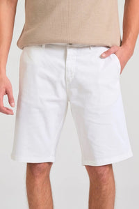 SHORTS CHINO
