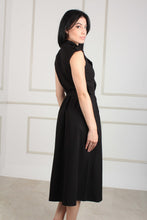 Load image into Gallery viewer, SLEEVELESS DRESS WITH COLLAR