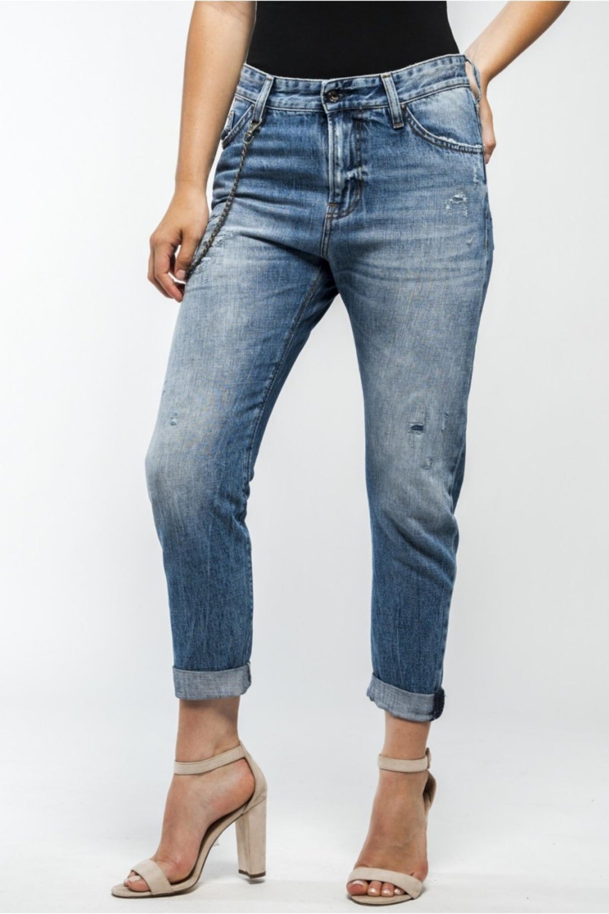 DENIM / 24