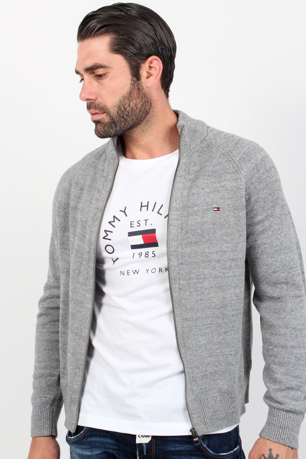 GREY / M