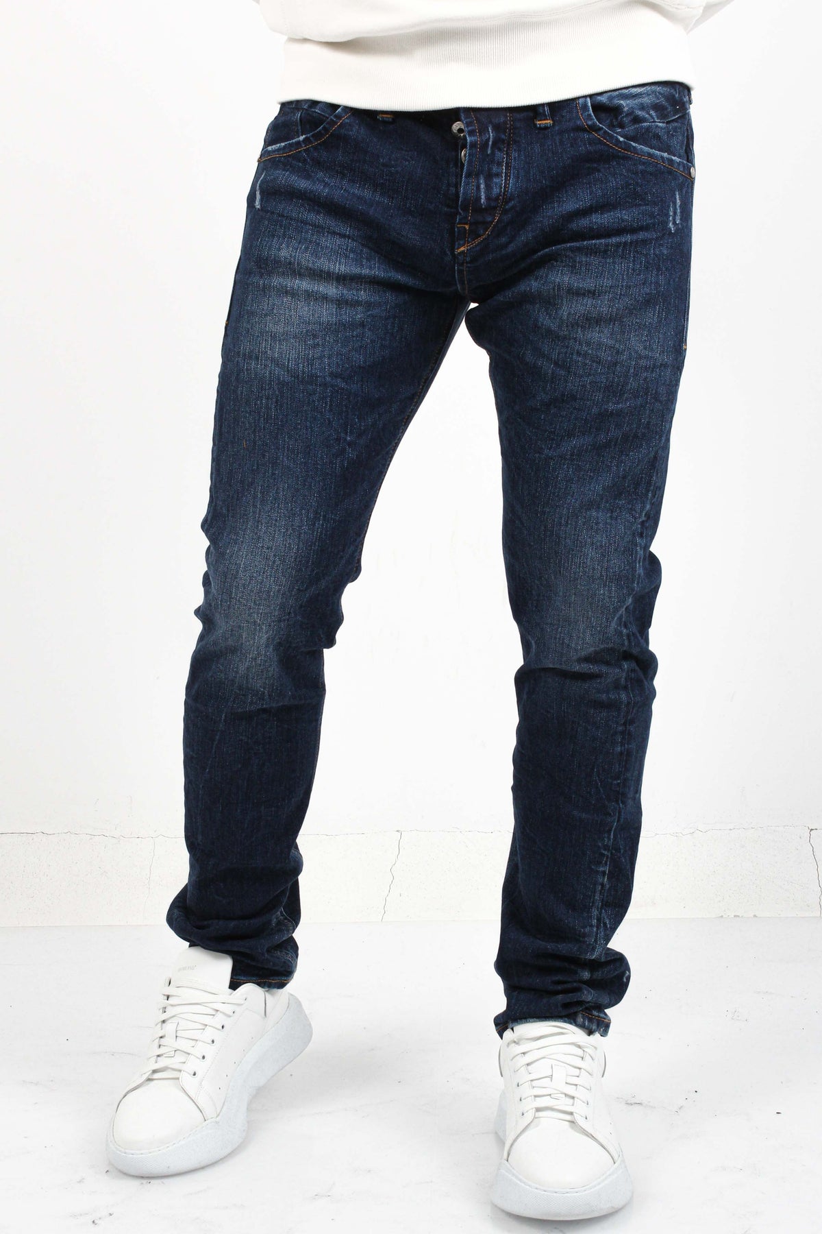 DENIM / 29