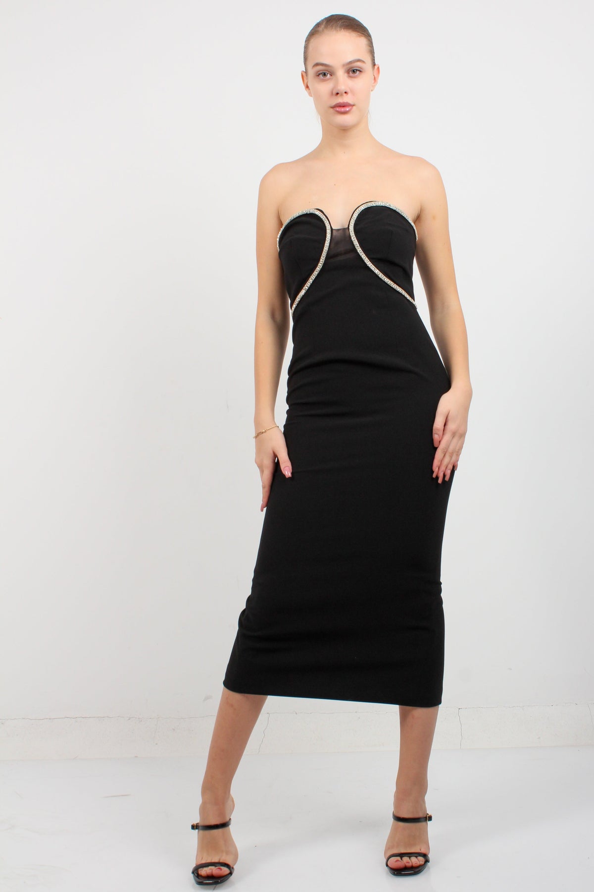 https://powersoft365customers.blob.core.windows.net/he48103-nat-jango-fashion-ltd/Models/23WEL00005-BLA.jpg
