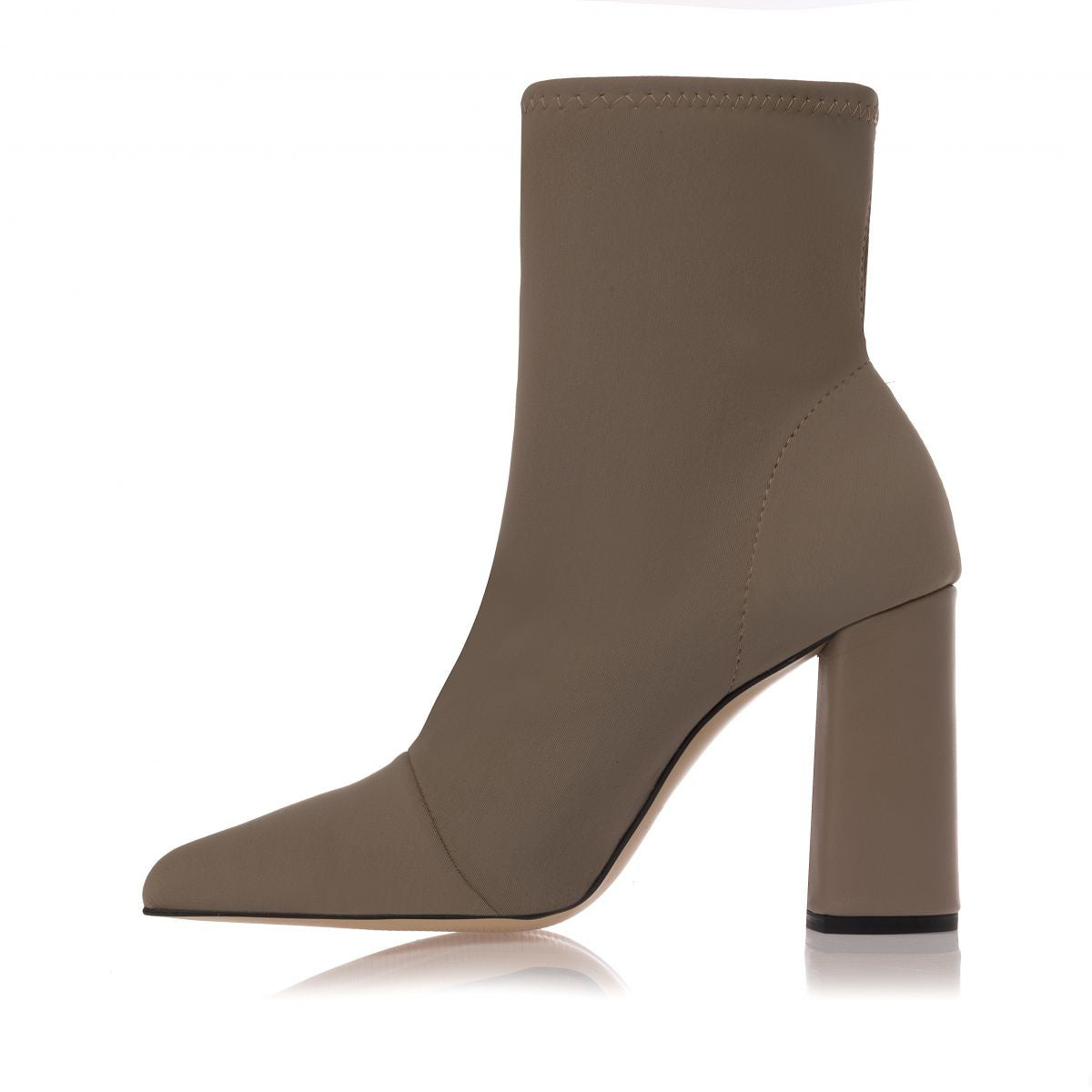 https://powersoft365customers.blob.core.windows.net/he48103-nat-jango-fashion-ltd/Models/23WST23-548-BLA_2.jpg