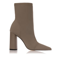 https://powersoft365customers.blob.core.windows.net/he48103-nat-jango-fashion-ltd/Models/23WST23-548-TAUPE.jpg