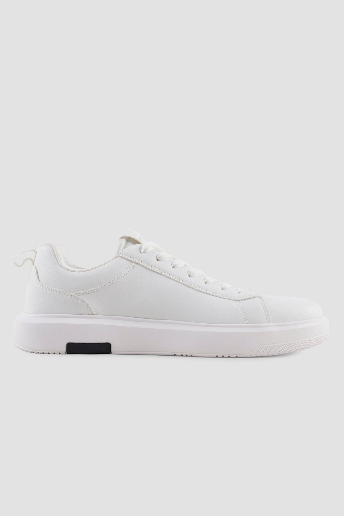 WHITE / 40