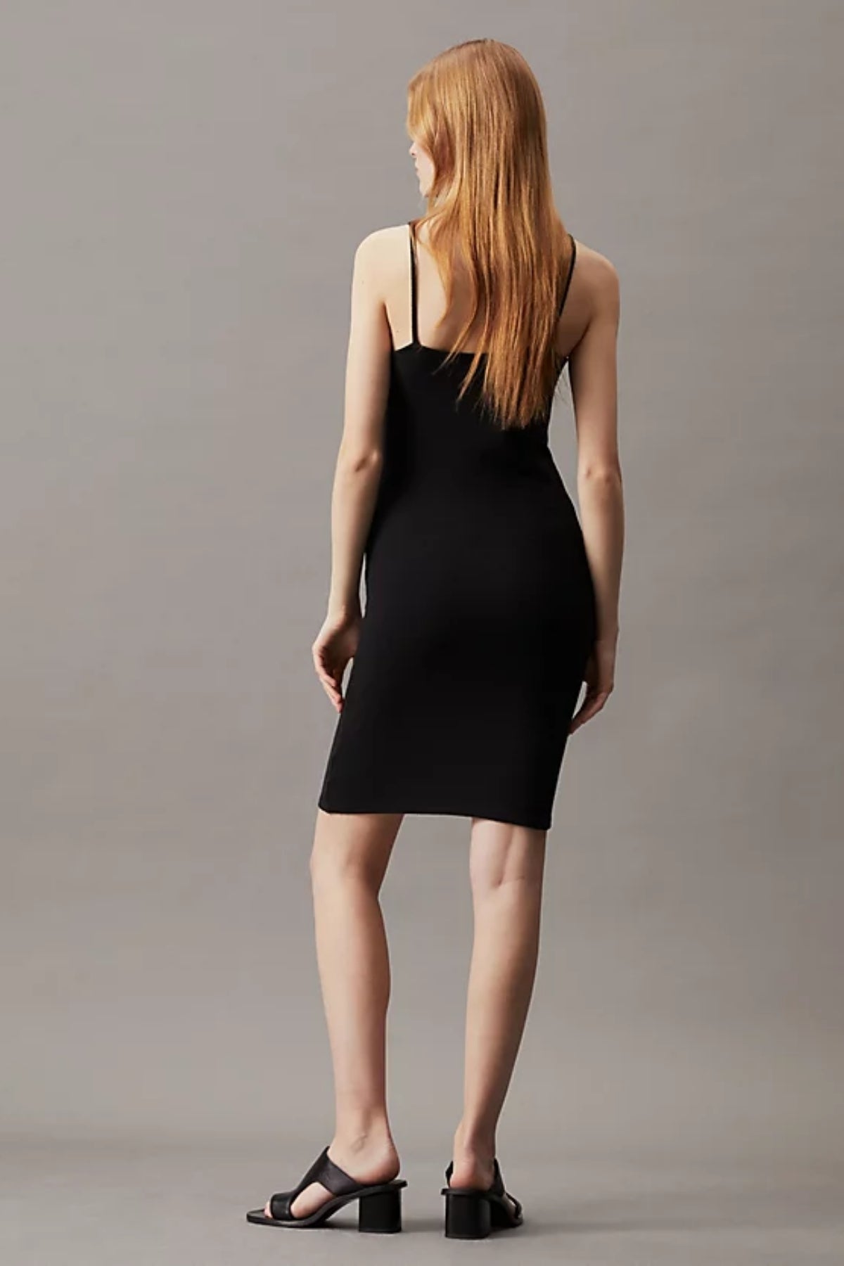 https://powersoft365customers.blob.core.windows.net/he48103-nat-jango-fashion-ltd/Models/24SCK223059-BLA_3.jpg