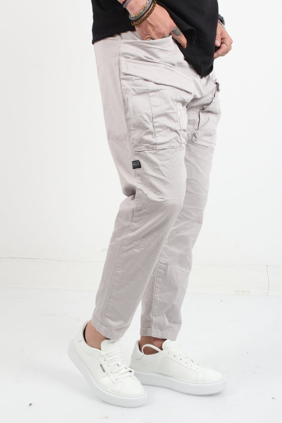 https://powersoft365customers.blob.core.windows.net/he48103-nat-jango-fashion-ltd/Models/24SCSTOZZI-GRY_2.jpg
