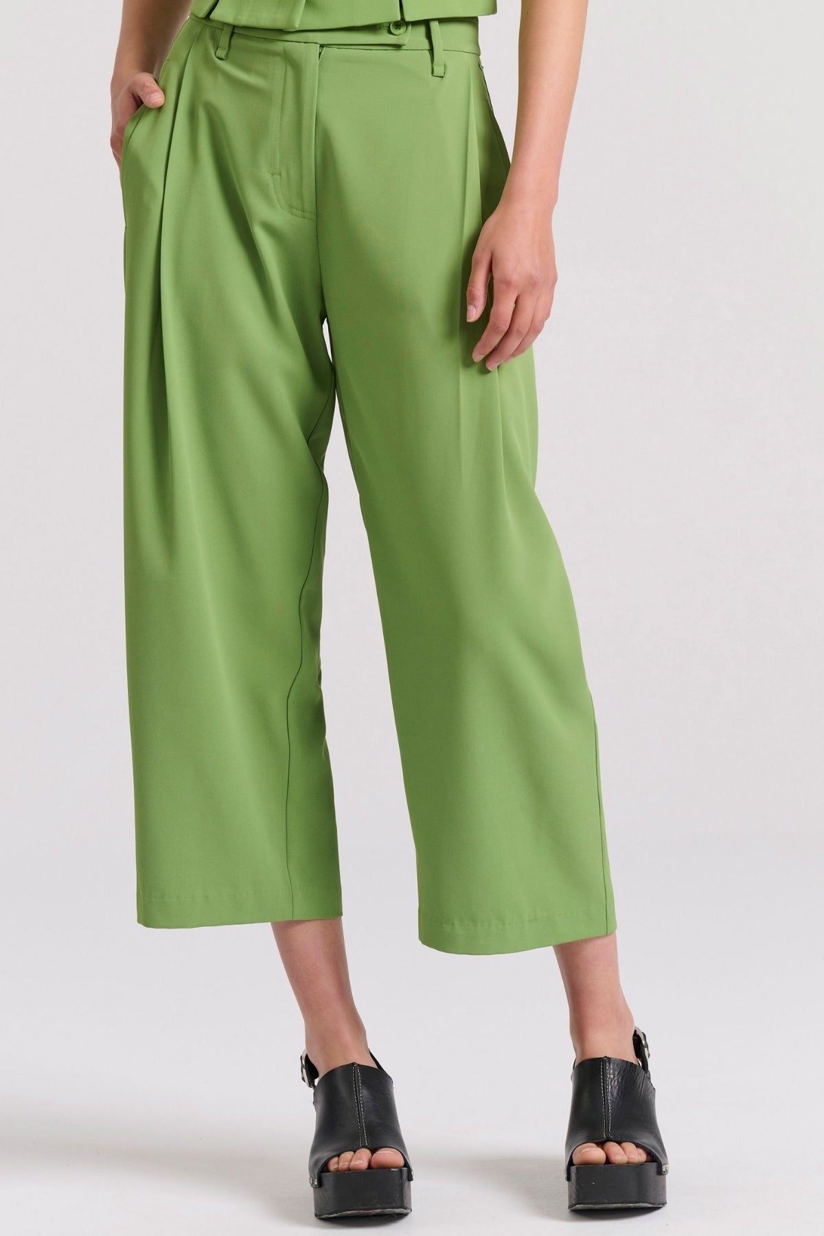 GREEN / XS