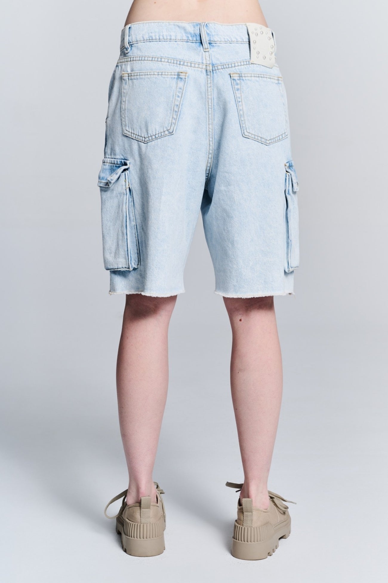 https://powersoft365customers.blob.core.windows.net/he48103-nat-jango-fashion-ltd/Models/24SS2405009S4-TZH_2.jpg