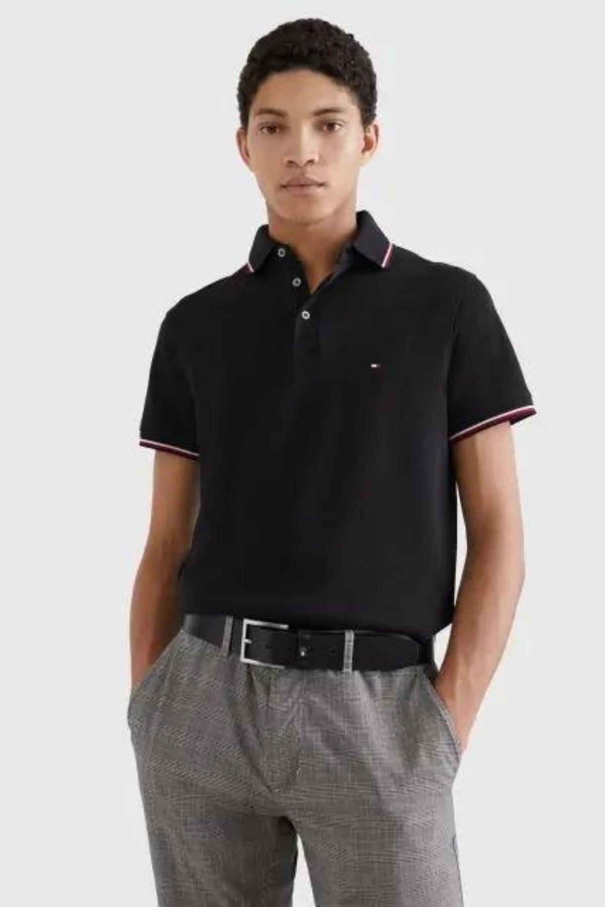 BLACK / M