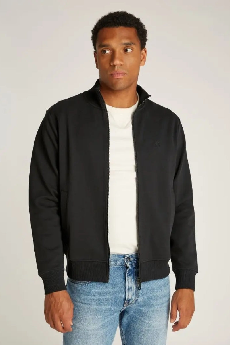 BLACK / M