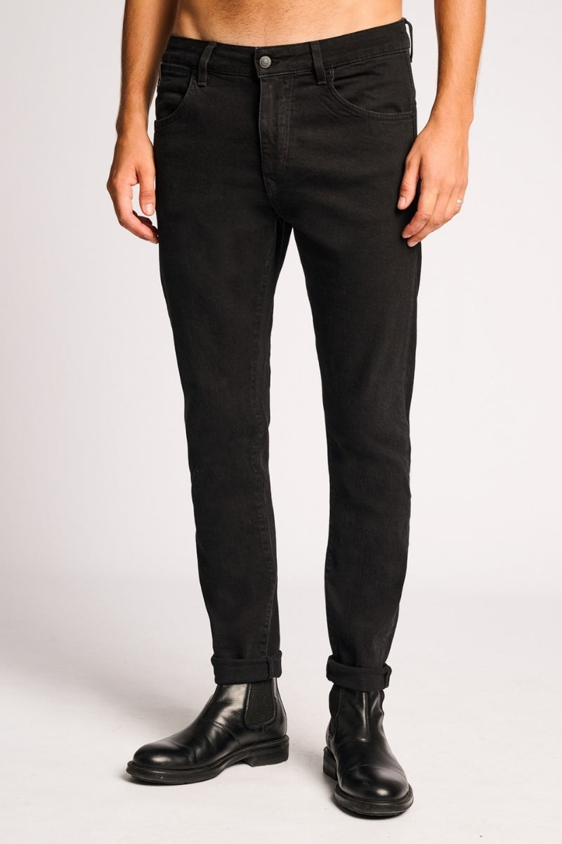 BLACK / 30