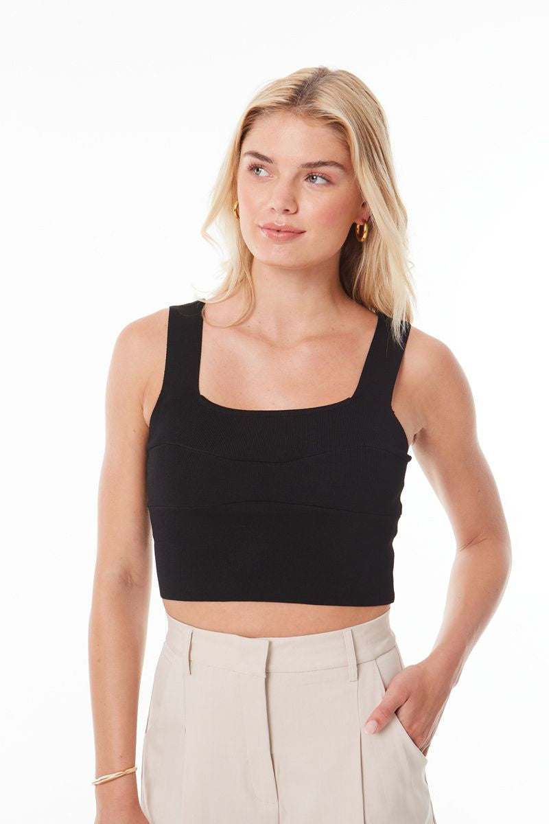 https://powersoft365customers.blob.core.windows.net/he48103-nat-jango-fashion-ltd/Models/25SBS25-01-09-023-WHI_3.jpg