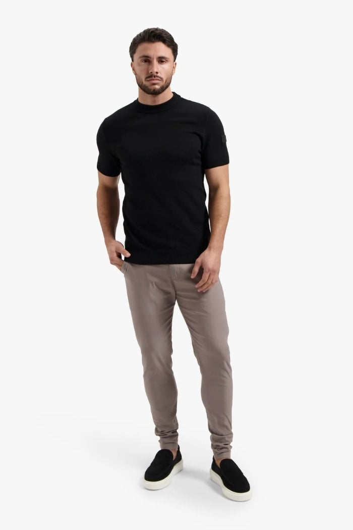 BLACK / S