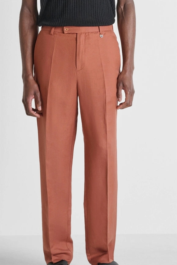 https://powersoft365customers.blob.core.windows.net/he48103-nat-jango-fashion-ltd/Models/26SAMTR00791-RUST.jpg