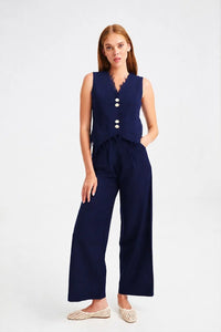 https://powersoft365customers.blob.core.windows.net/he48103-nat-jango-fashion-ltd/Models/26SBS26-01-03-027-BLU.jpg