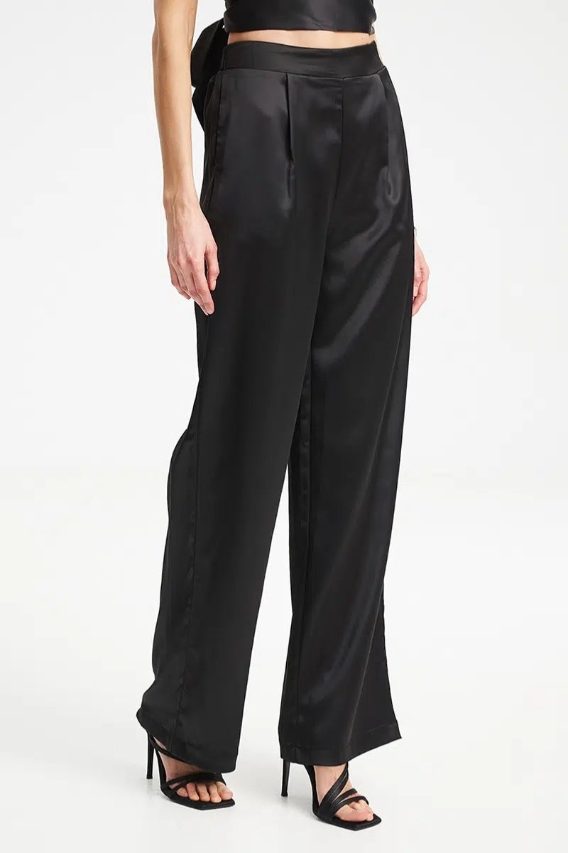 BLACK / XS