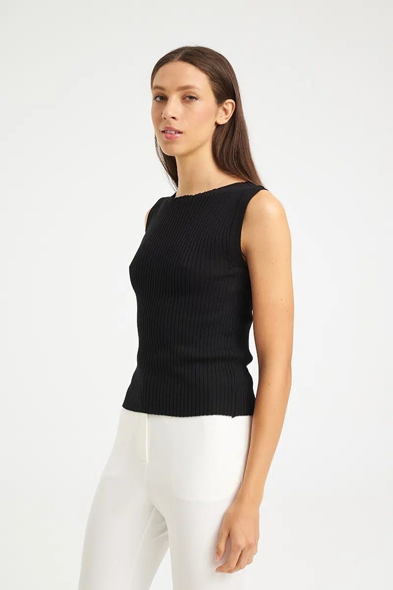 BLACK / XS