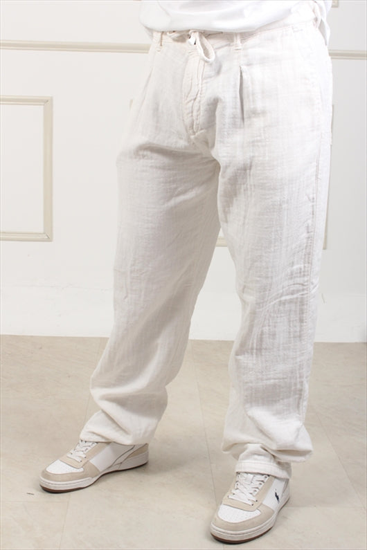 WHITE / 30