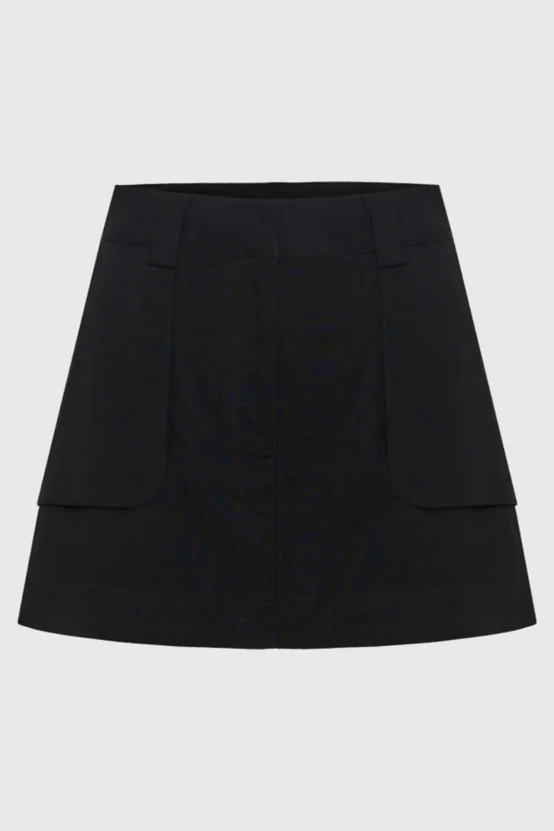 https://powersoft365customers.blob.core.windows.net/he48103-nat-jango-fashion-ltd/Models/26SFBL013-118-14-BLA.jpg