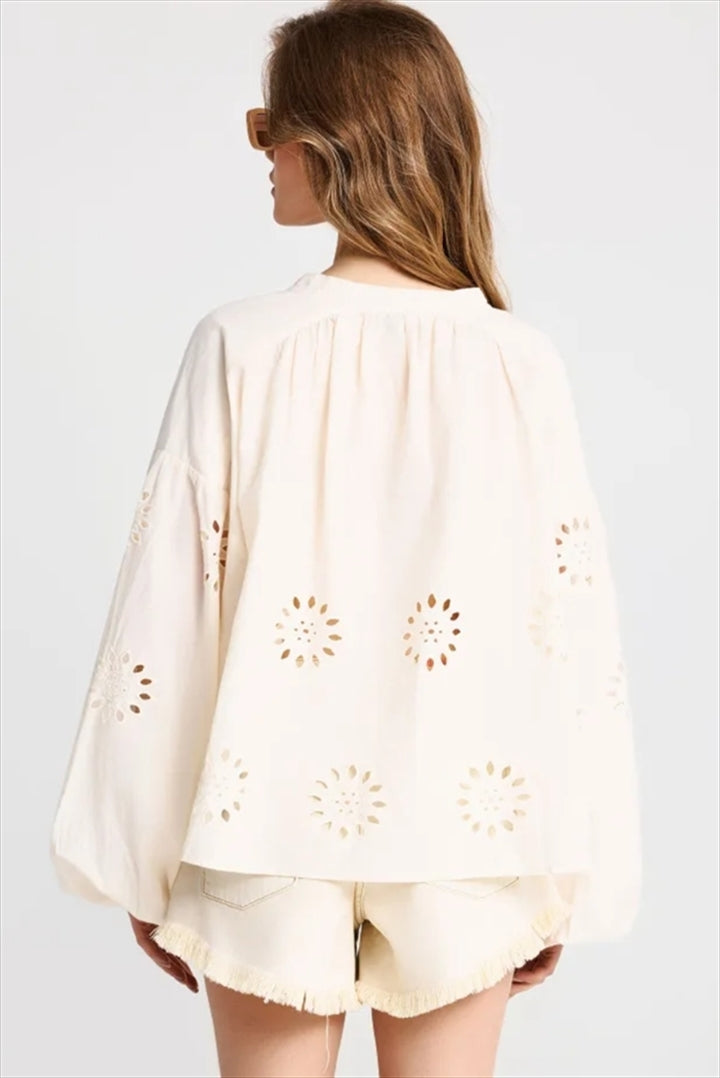 https://powersoft365customers.blob.core.windows.net/he48103-nat-jango-fashion-ltd/Models/26SFBL013-119-05-CHAL_1.jpg