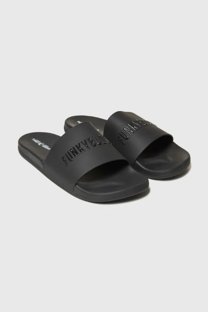 BLACK / 41