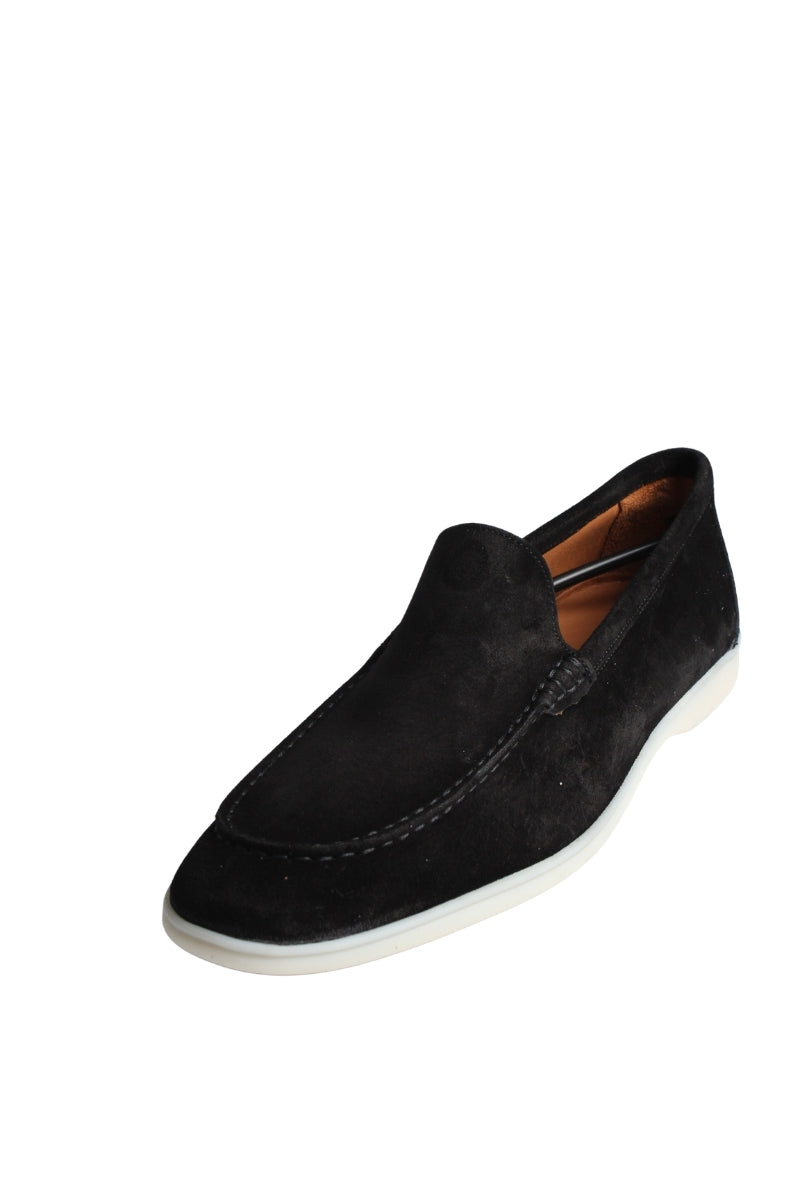https://powersoft365customers.blob.core.windows.net/he48103-nat-jango-fashion-ltd/Models/26SOM498-BLA.jpg