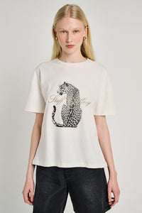 https://powersoft365customers.blob.core.windows.net/he48103-nat-jango-fashion-ltd/Models/26SS63-006-WHI.jpg