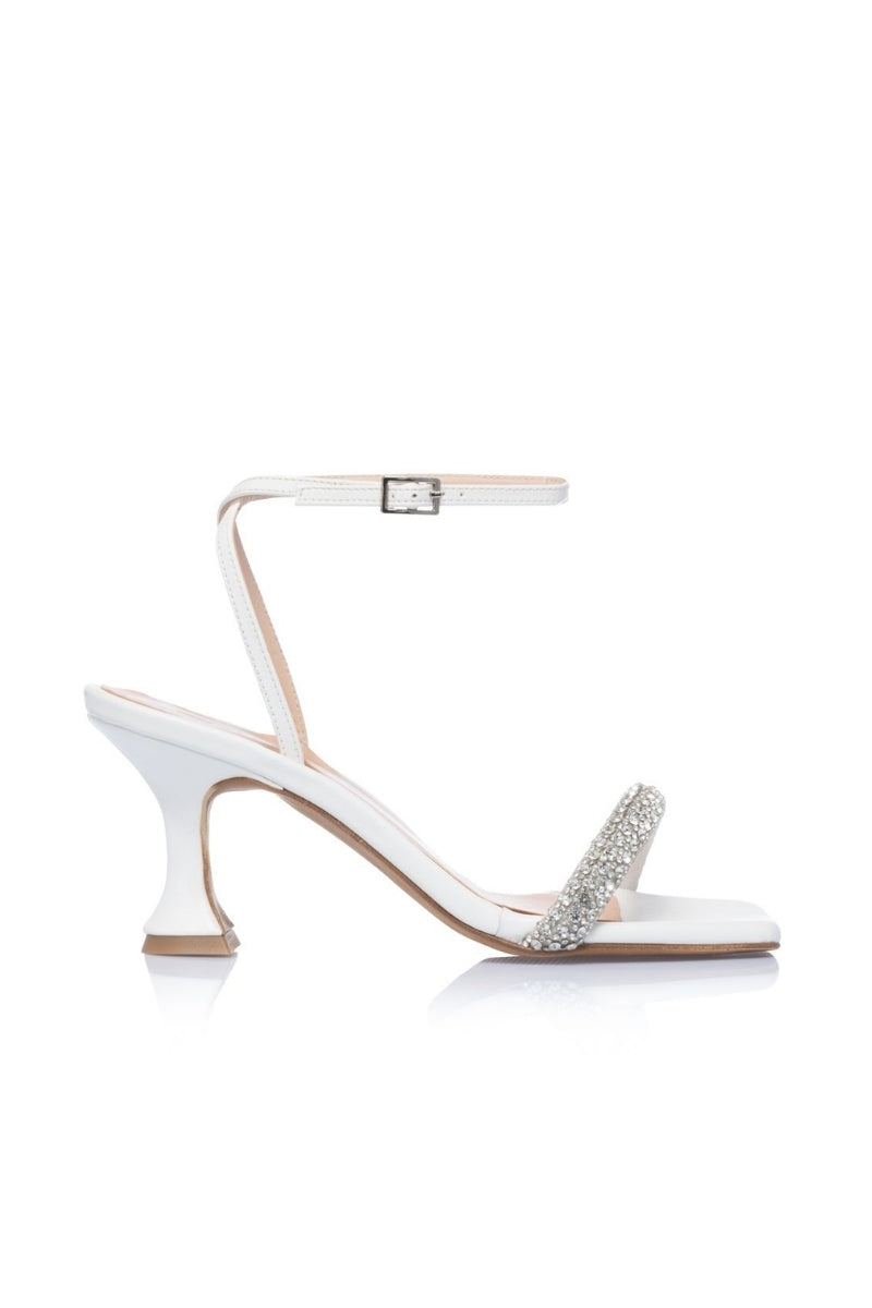 WHITE / 36
