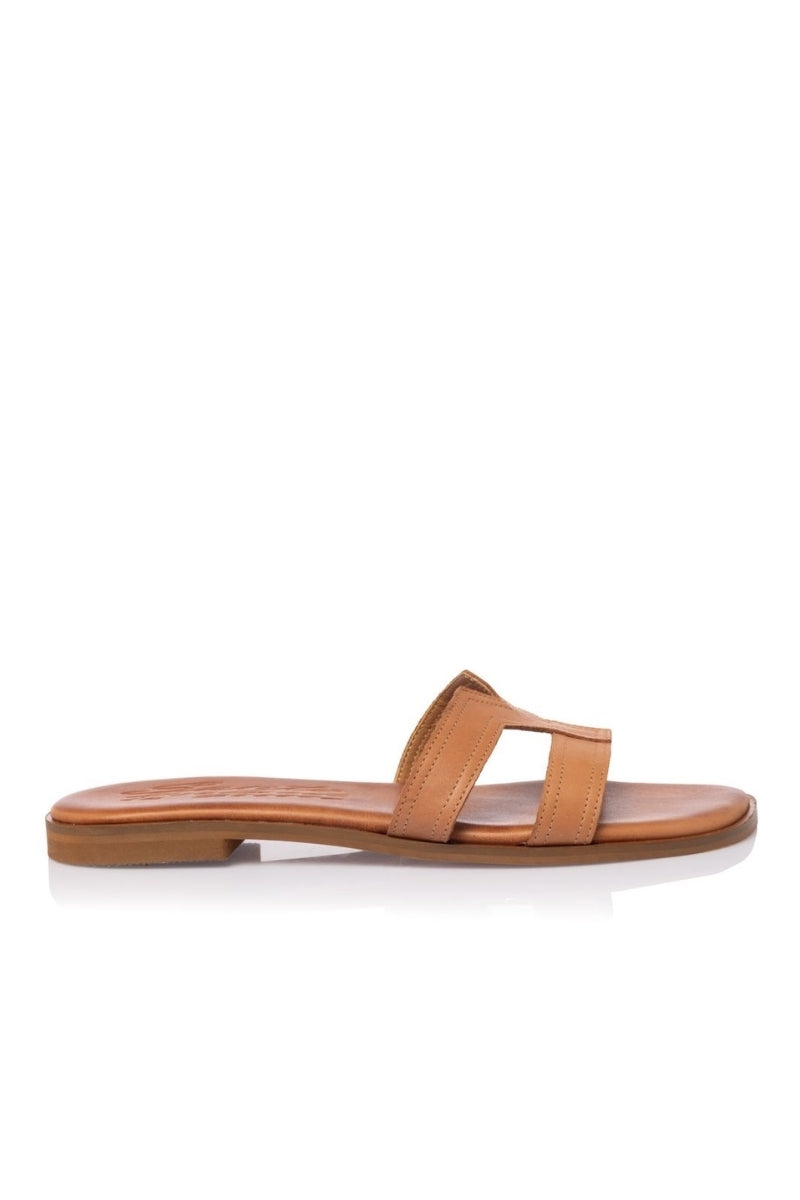 https://powersoft365customers.blob.core.windows.net/he48103-nat-jango-fashion-ltd/Models/26SST26-406-TAB.jpg