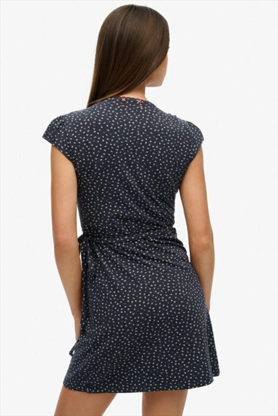 https://powersoft365customers.blob.core.windows.net/he48103-nat-jango-fashion-ltd/Models/26SSYW8011832-NVY_1.jpg
