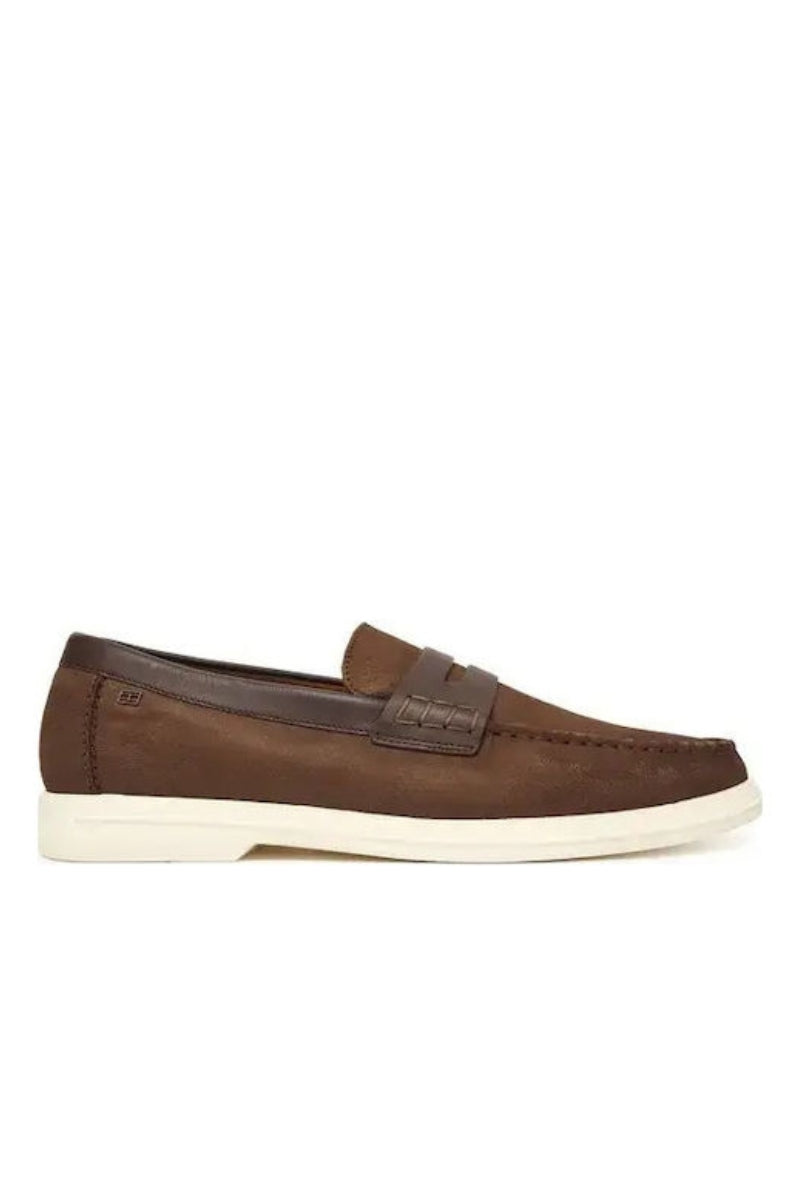 https://powersoft365customers.blob.core.windows.net/he48103-nat-jango-fashion-ltd/Models/26STH05785-BRO.jpg