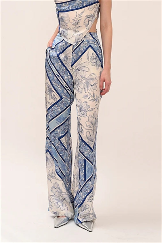 https://powersoft365customers.blob.core.windows.net/he48103-nat-jango-fashion-ltd/Models/26STW1136-BLU.jpg