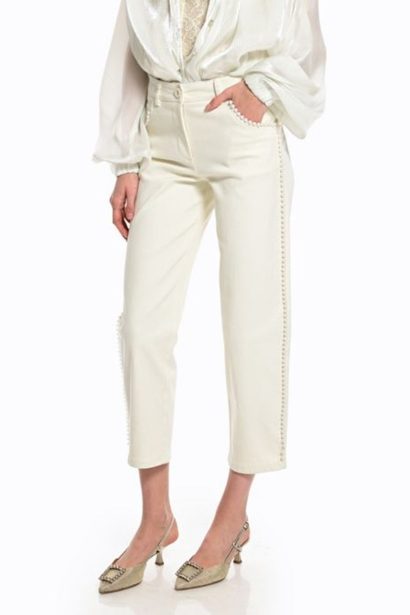 https://powersoft365customers.blob.core.windows.net/he48103-nat-jango-fashion-ltd/Models/26SWC51031_WHI.jpg