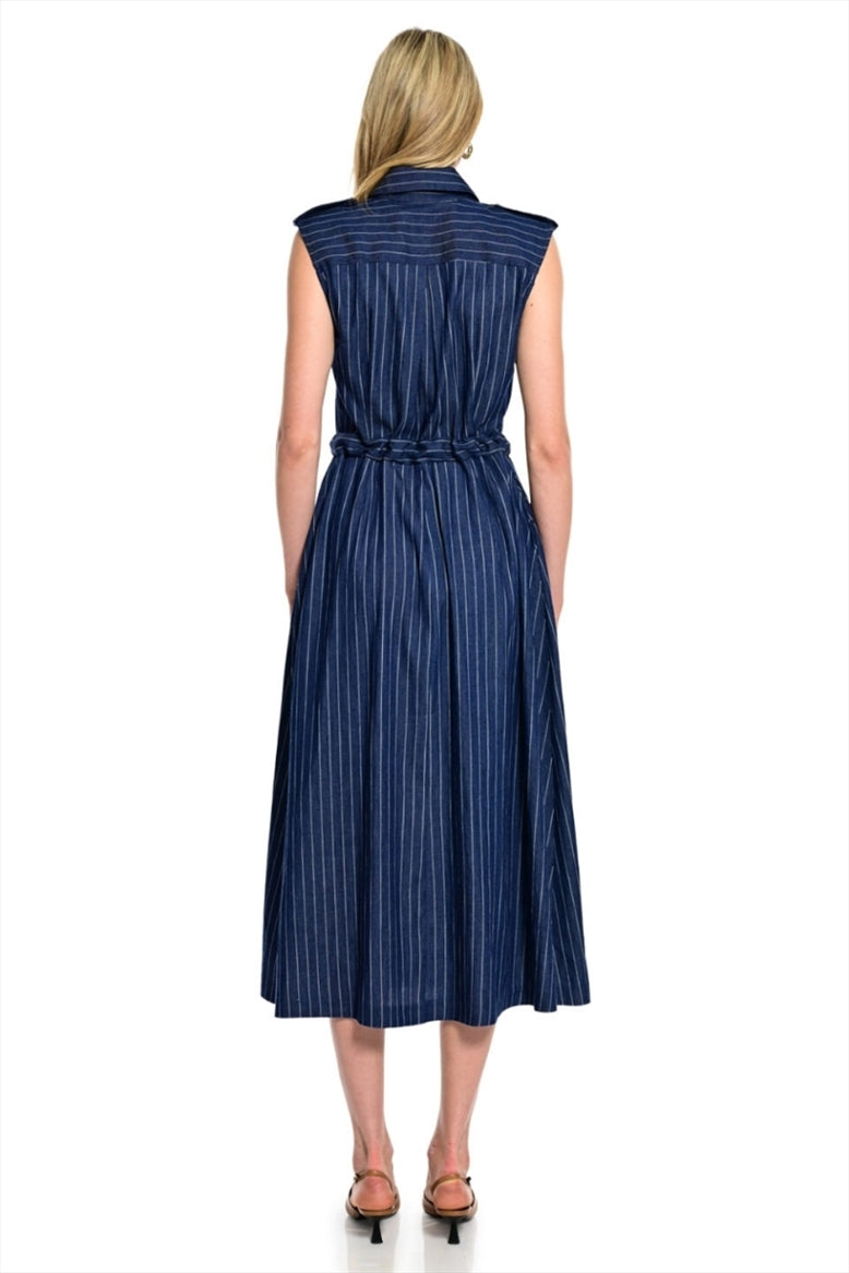 https://powersoft365customers.blob.core.windows.net/he48103-nat-jango-fashion-ltd/Models/26SWC52042-NVY_1.jpg