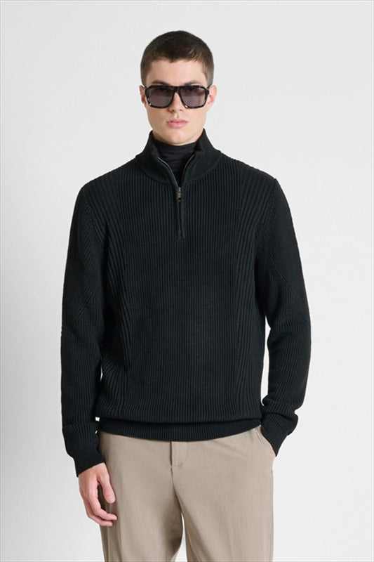 https://powersoft365customers.blob.core.windows.net/he48103-nat-jango-fashion-ltd/Models/26WAMSW01658-BLA.jpg