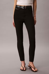 https://powersoft365customers.blob.core.windows.net/he48103-nat-jango-fashion-ltd/Models/26WCK47F488-BLA.jpg