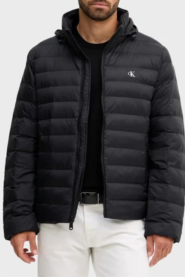 BLACK / M