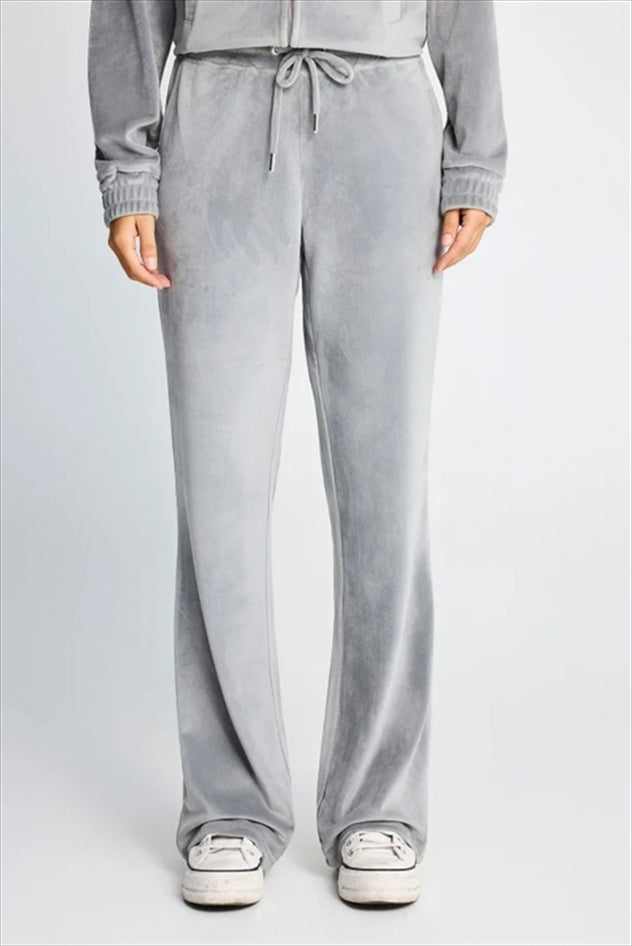 https://powersoft365customers.blob.core.windows.net/he48103-nat-jango-fashion-ltd/Models/26WFBL014-100-02-GRY.jpg