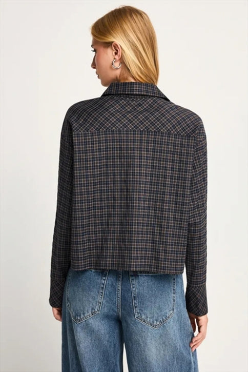 https://powersoft365customers.blob.core.windows.net/he48103-nat-jango-fashion-ltd/Models/26WFBL014-106-05-NVY_1.jpg